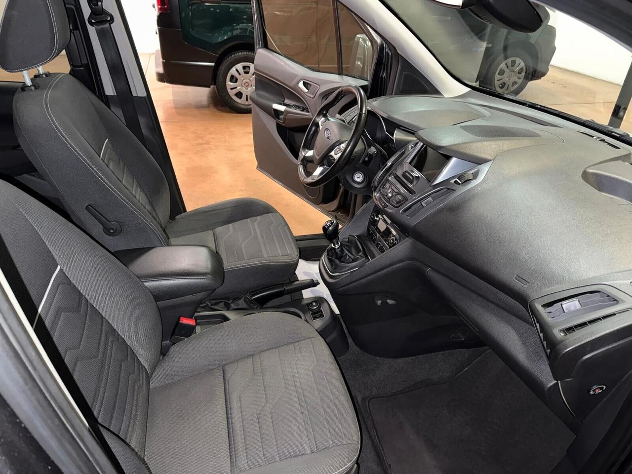 Ford Tourneo Connect 1.5 TDCi Titanium