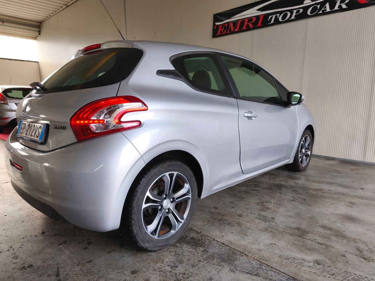 Peugeot 208 1.4 HDi 68 CV 3 porte Allure