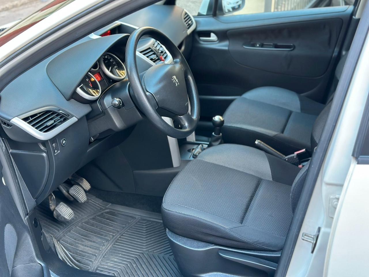Peugeot 207 Plus GPL 1.4 8V 75CV 5 PORTE