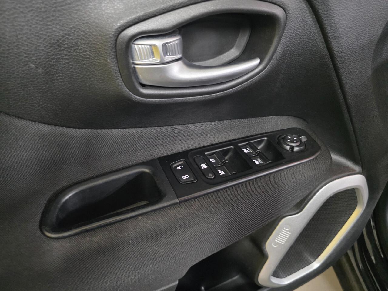 Jeep Renegade 1.0 T3 TOTAL BLACK