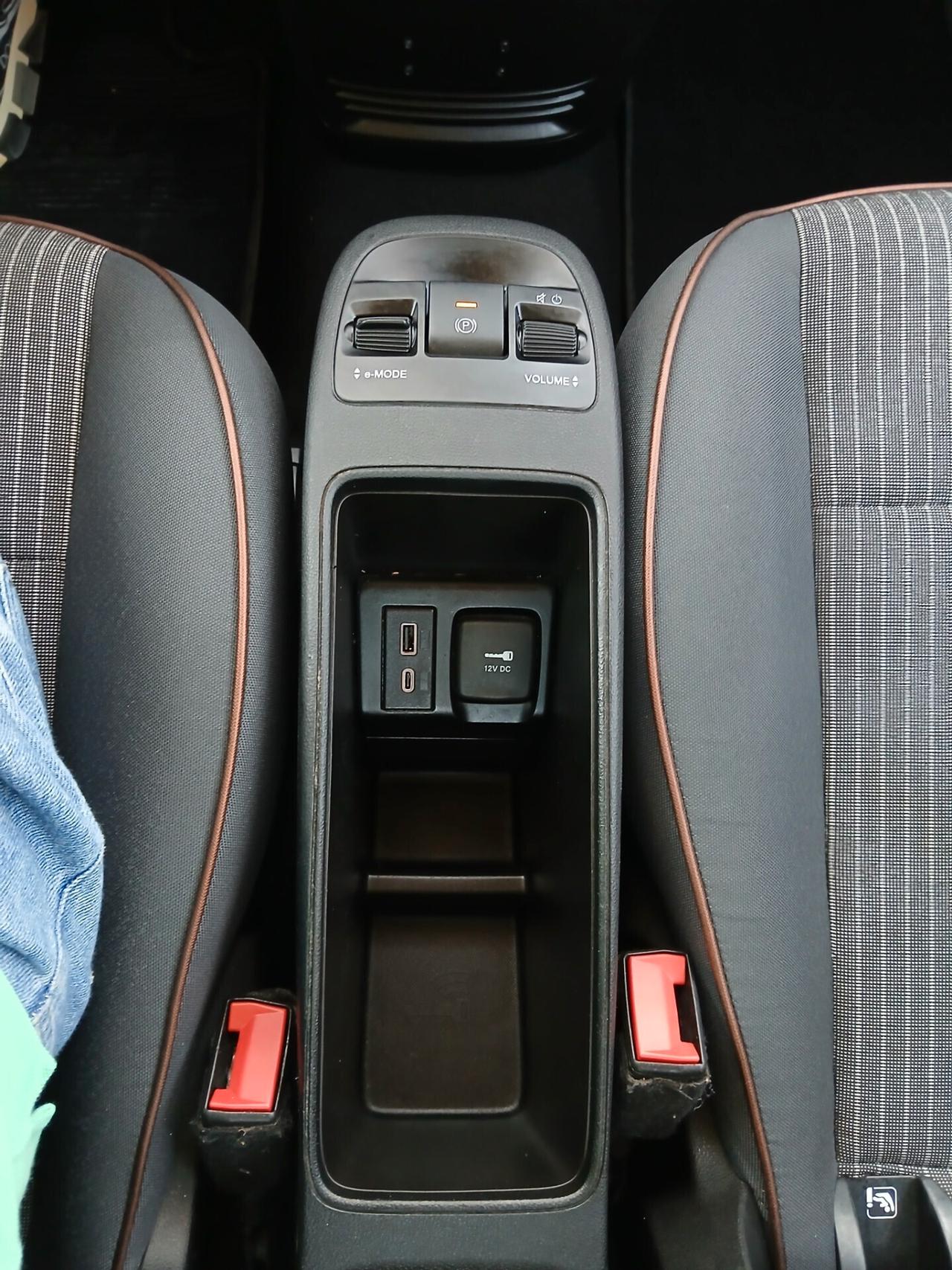 Fiat 500e Berlina 42 kWh Icon 13700€