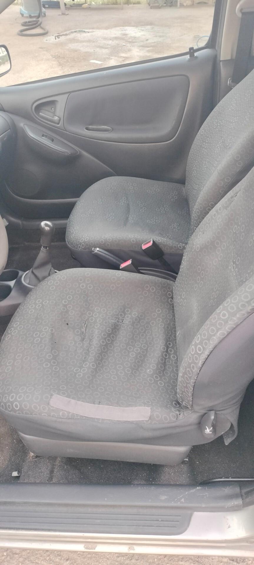 Toyota Yaris 1.0i 16V cat 3 porte