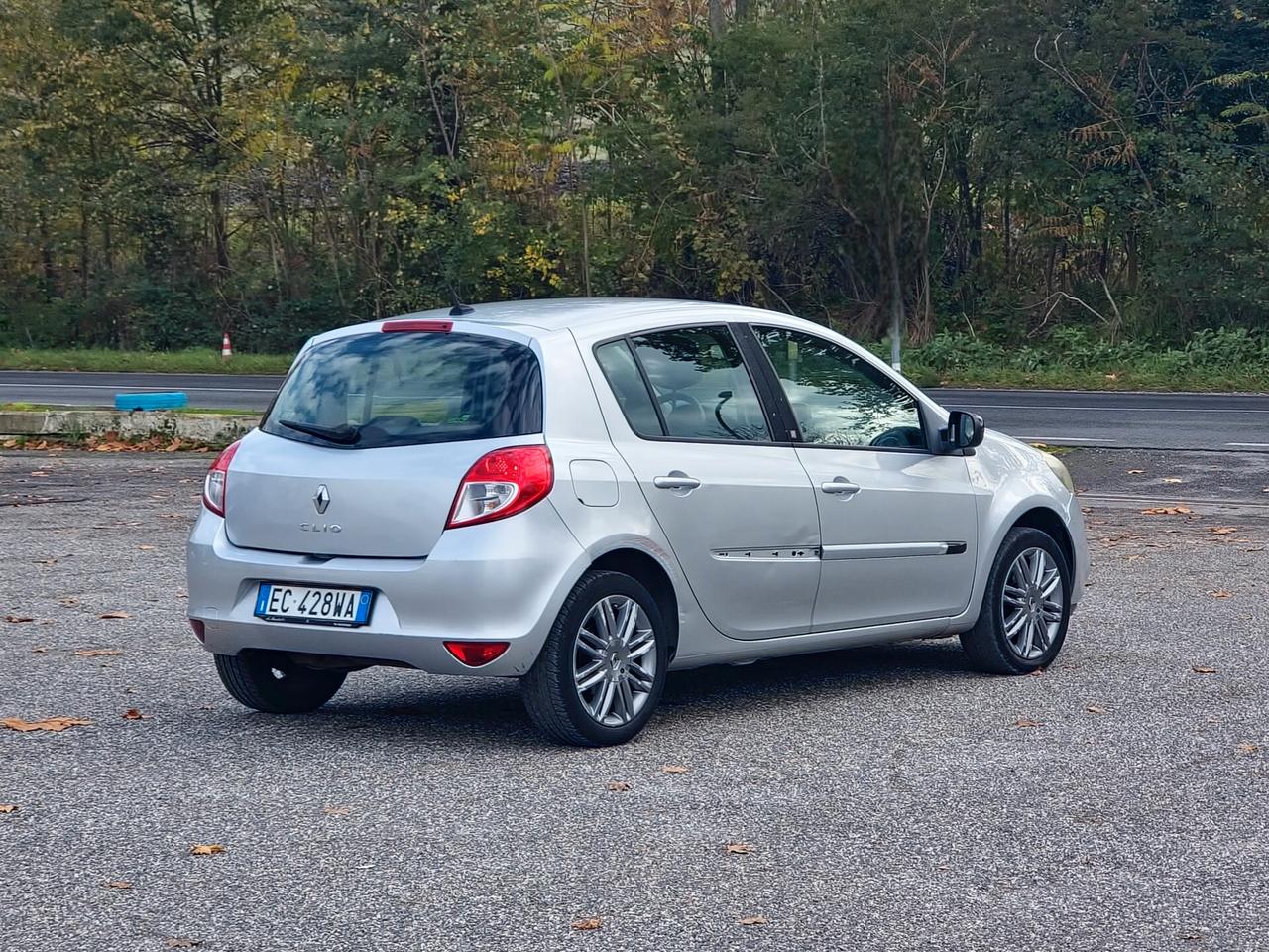 Renault Clio 1.2 16V 5 porte Luxe 2010 -E5 Manuale