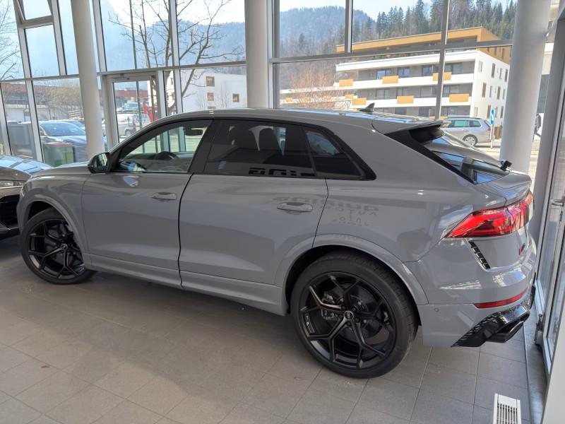 Audi RS Q8 4.0 mhev 48V performance 640cv tiptronic