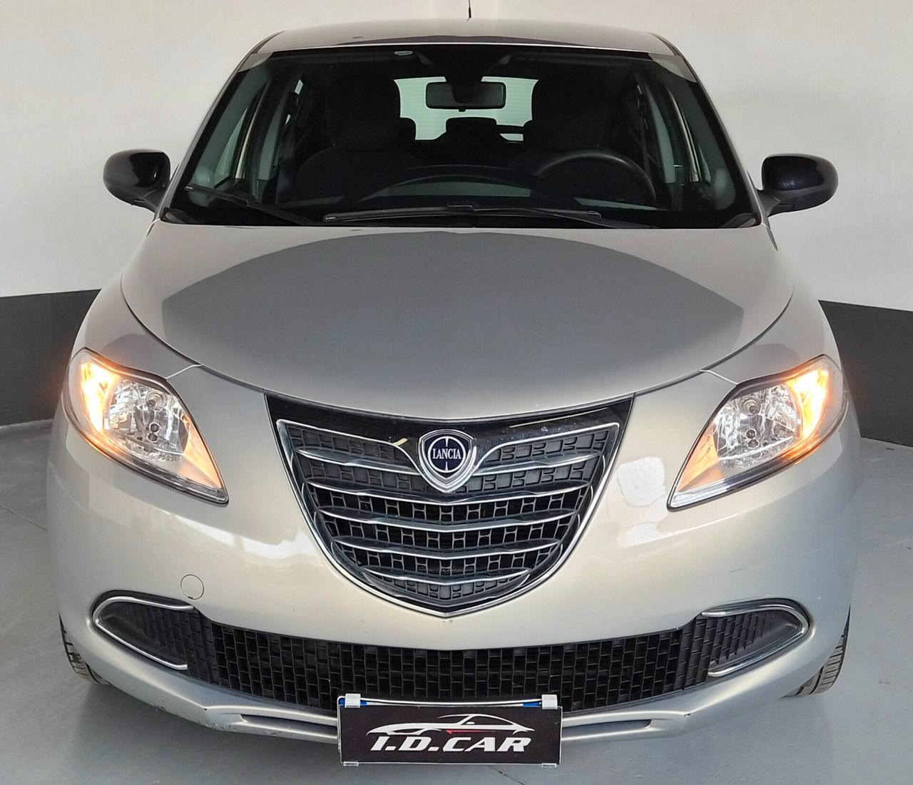 Lancia Ypsilon 1.2 69 CV 5 porte S&S Gold