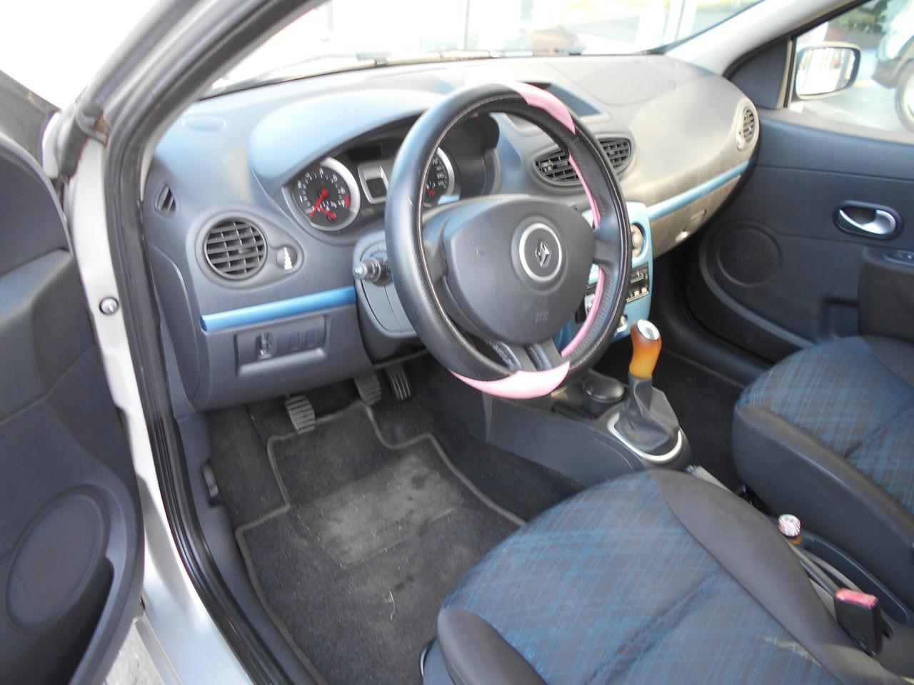 RENAULT CLIO 1.2 3P