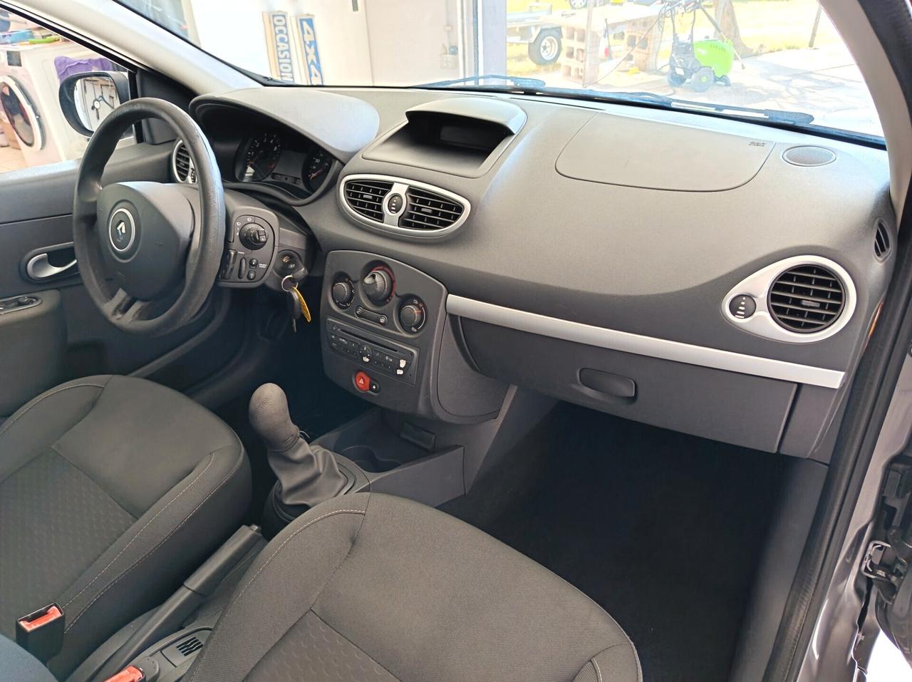 Renault Clio 1.2 16V 5 porte Confort - 2009