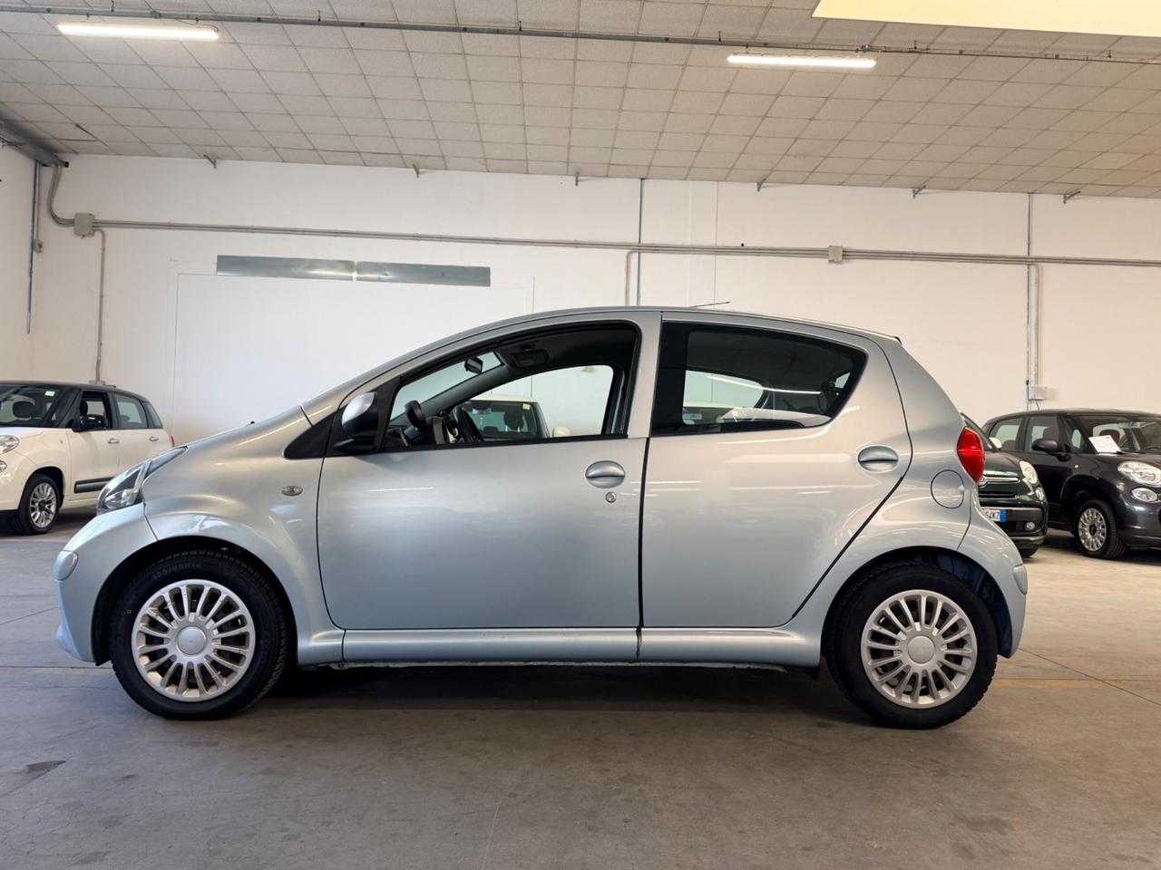 Toyota Aygo 1.0 12V VVT-i 5 porte