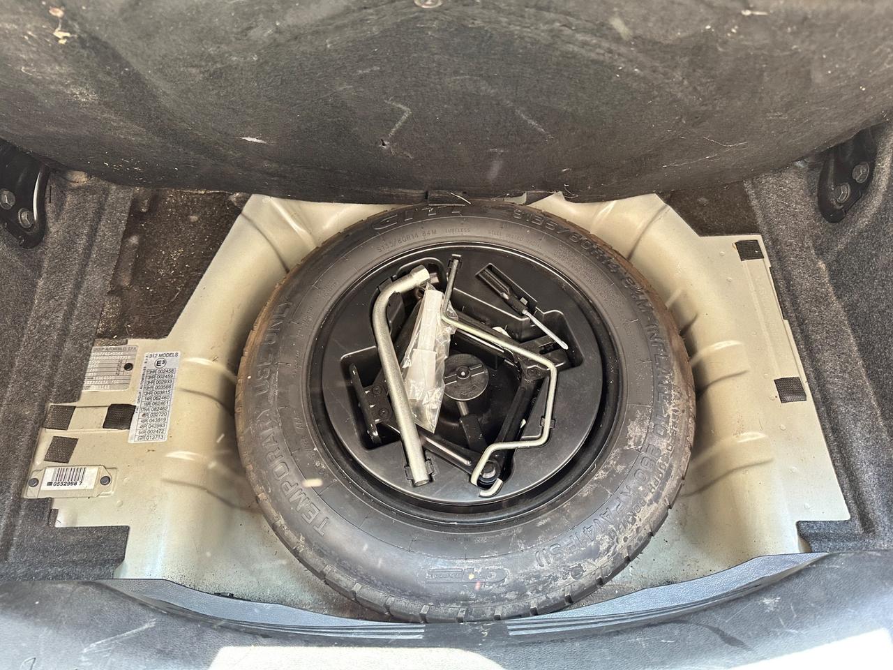 Lancia Ypsilon 1.2 69 CV 5 posti NEOPATENTATI