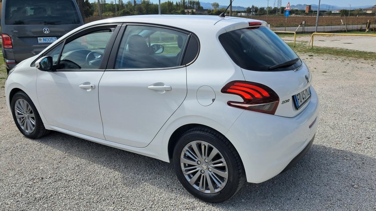 Peugeot 208 1200 5 porte Active