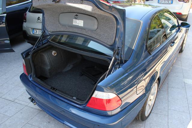 BMW 330 Ci cat