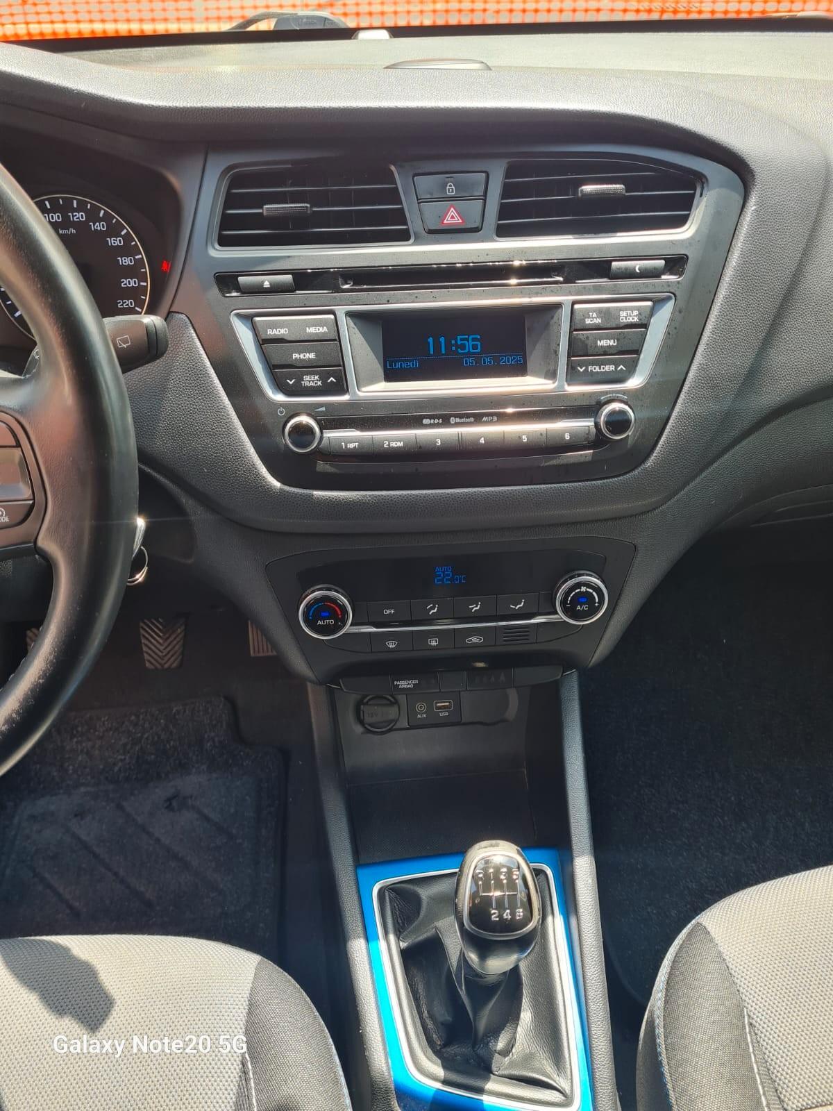 Hyundai i20 1.4 CRDi 5p. Active X-Possible tetto led