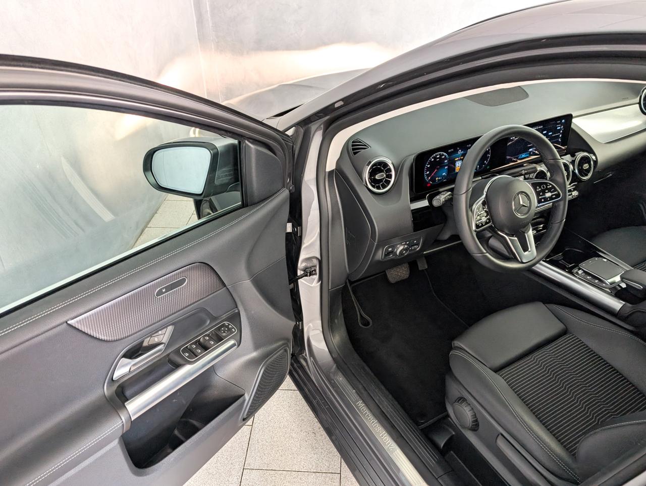 Mercedes-Benz B 180 180 Automatic Progressive Sport