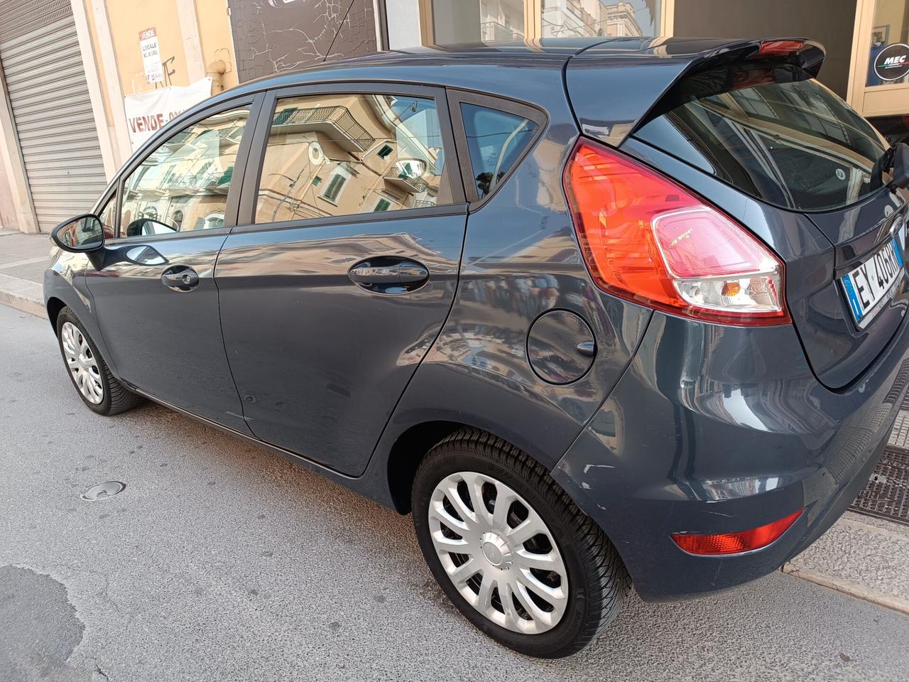 Ford Fiesta 1.5 TDCi 75CV 5 porte Business