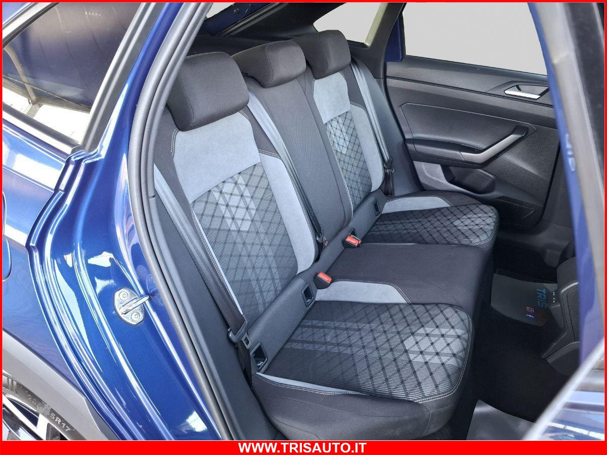 VOLKSWAGEN Taigo 1.0 TSI R-line NEOPATENTATI (TETTO APRIBILE)