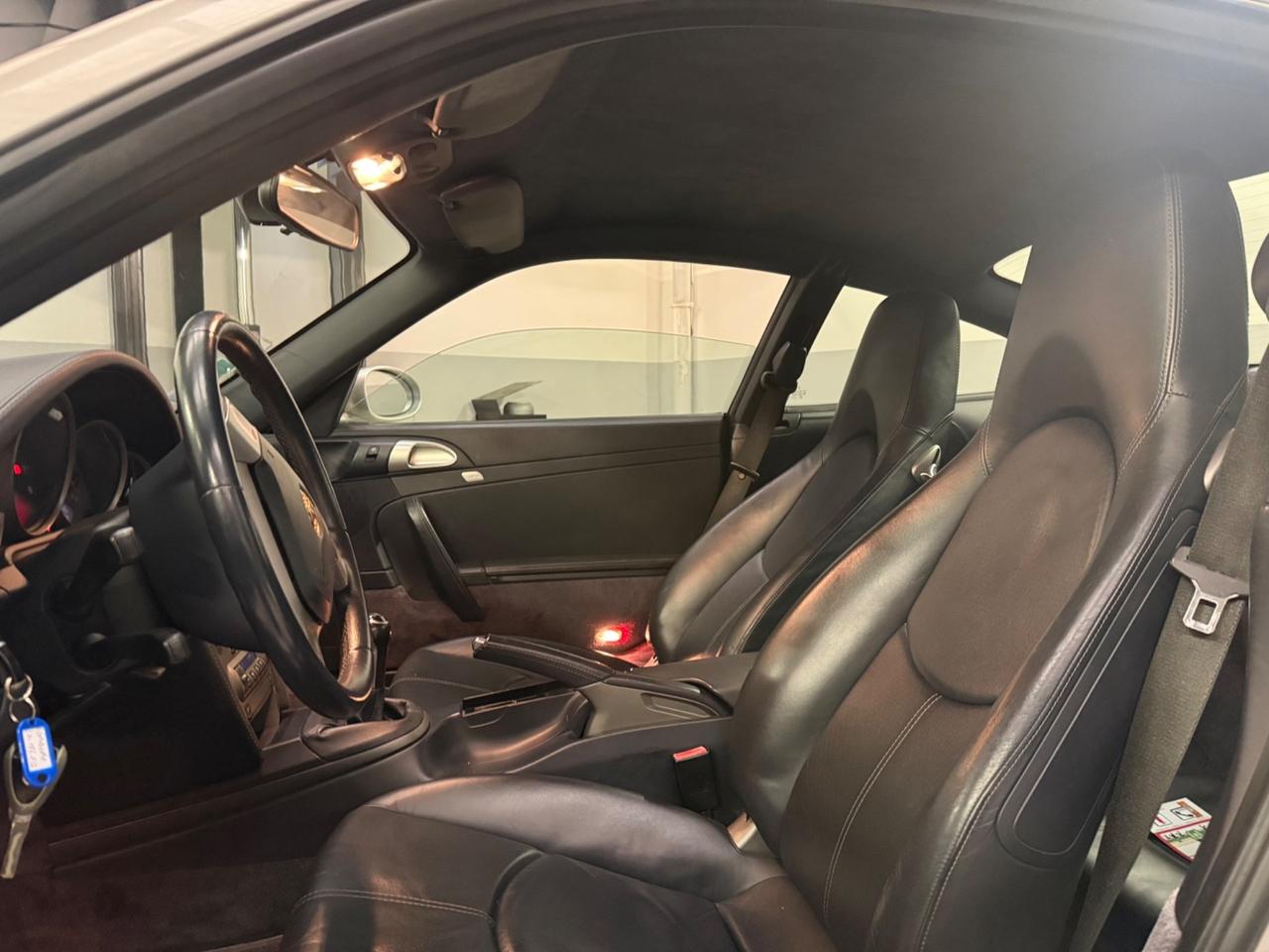 Porsche 911 Carrera manuale