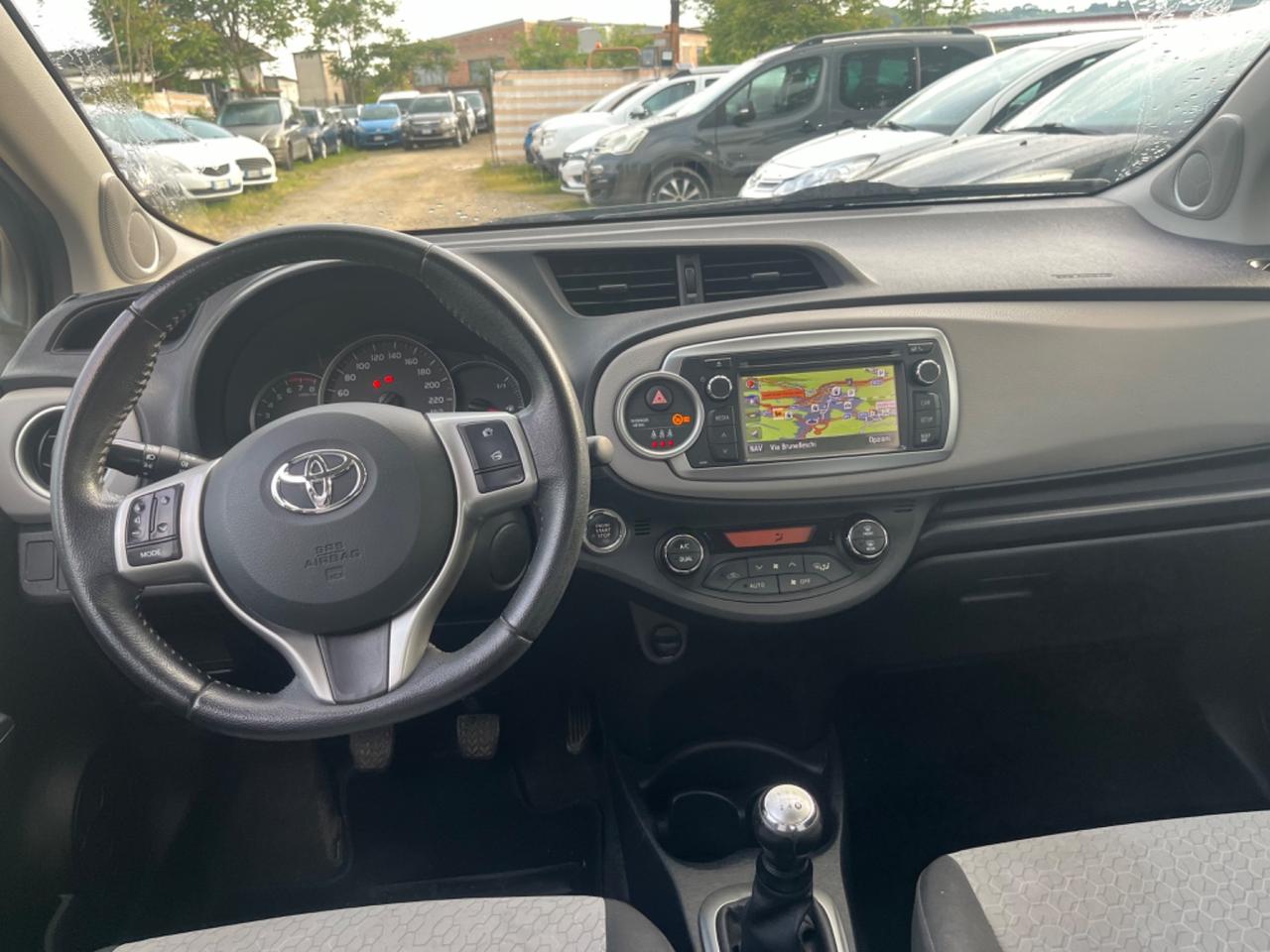 Toyota Yaris 1.0 5 porte Lounge 2012