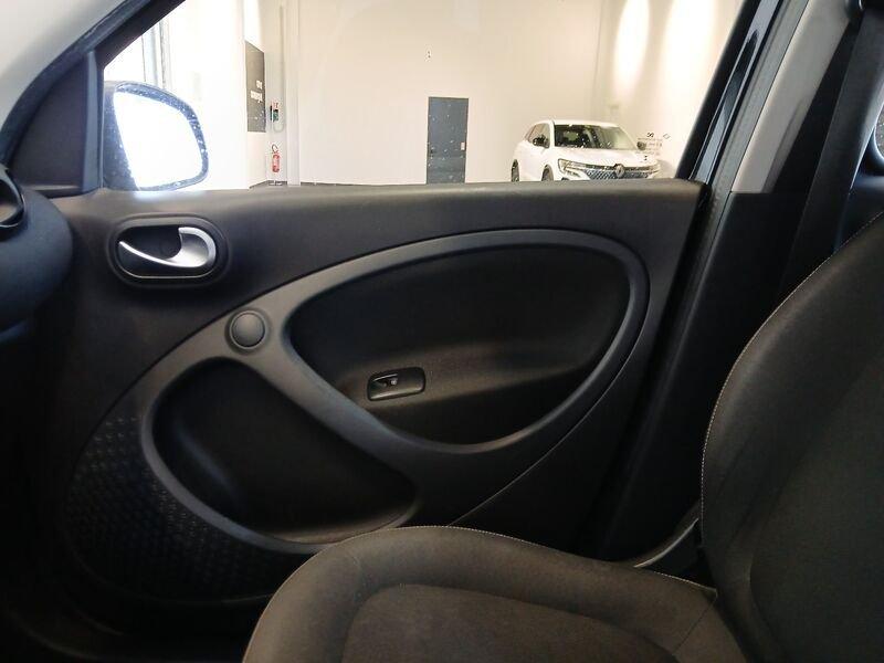 smart forfour II 2015 1.0 Passion 71cv twinamic my18