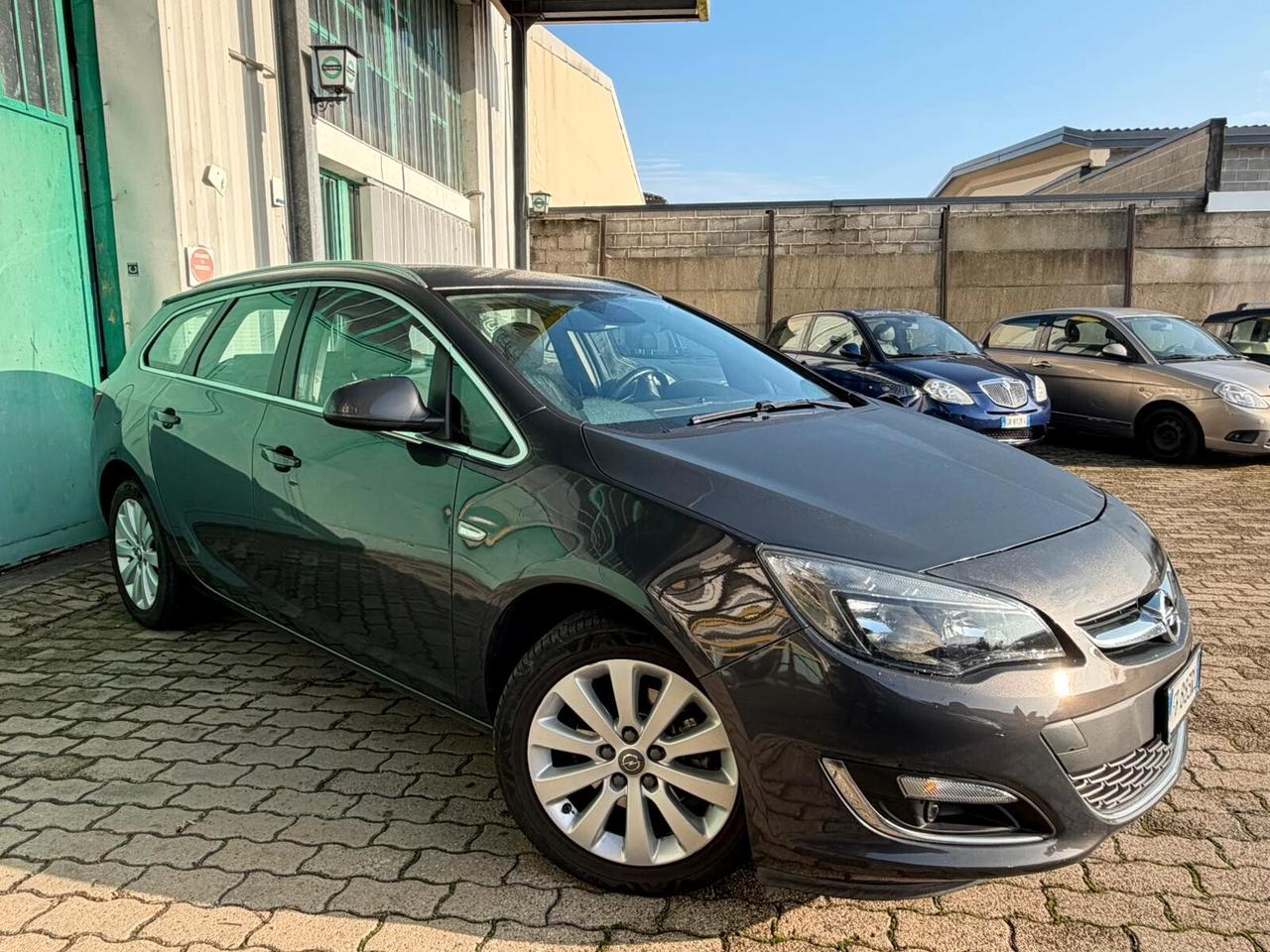 Opel Astra 1.6 CDTI 136CV EcoFLEX S&S 5 porte Cosmo