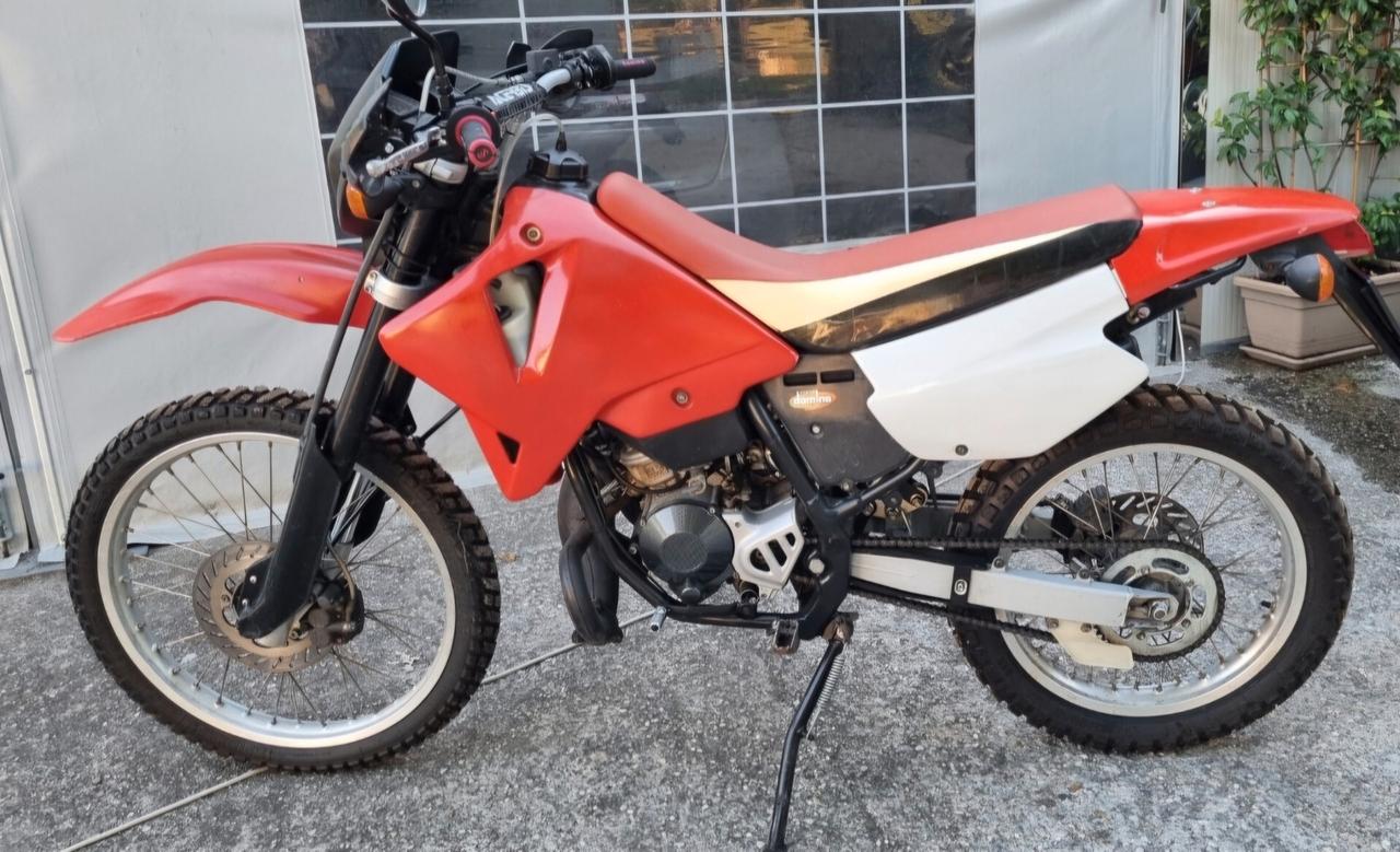 MOTO Aprilia RX 50 cc,ENDURO, REVISIONATA,TUTTO ORIGINALE,CON LIBRETTO