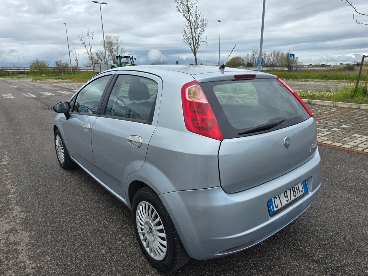 FIAT GRANDE PUNTO 1.2 BENZINA NEOPATENTATI