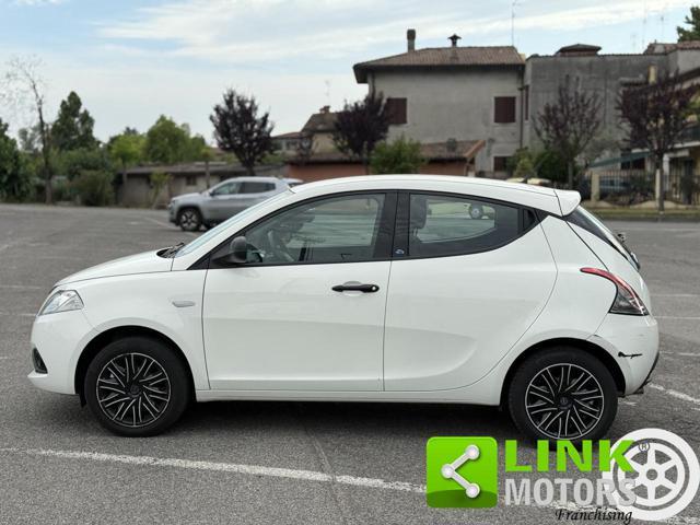 LANCIA Ypsilon elefantino blu