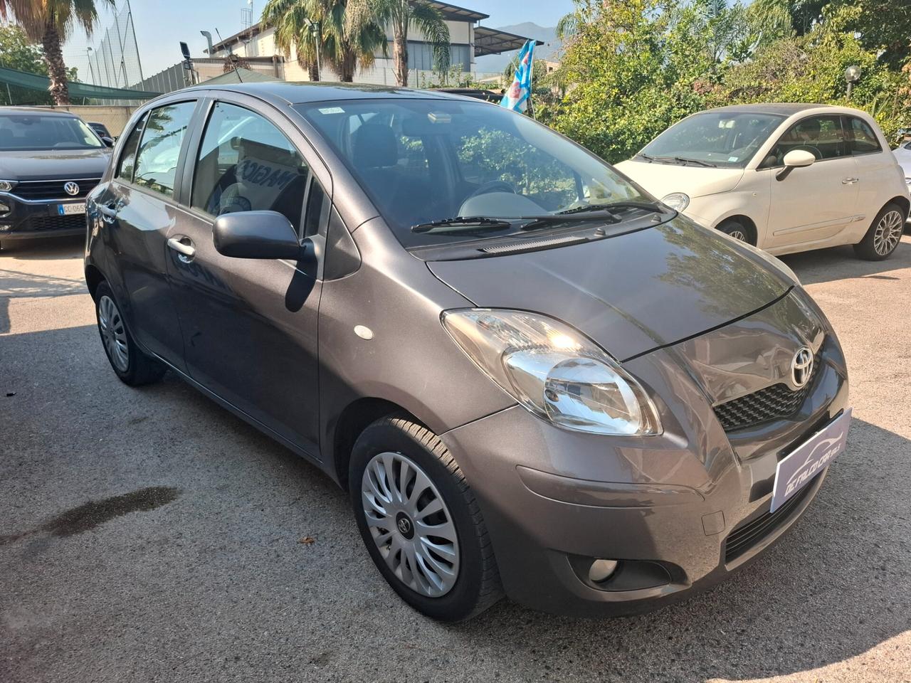 Toyota Yaris 1.0 5 porte