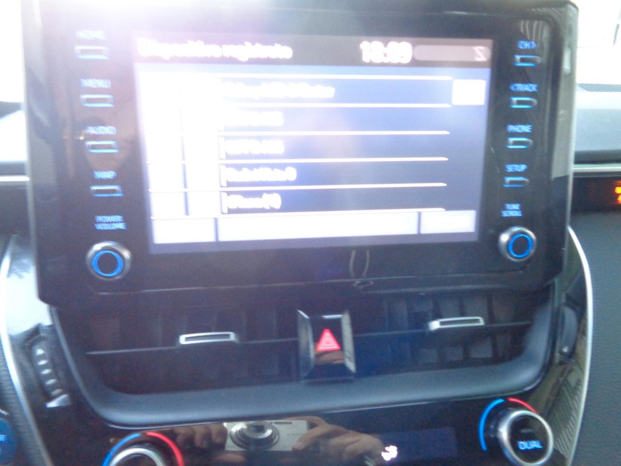 Toyota Corolla Touring Sports 1.8 Hybrid Business