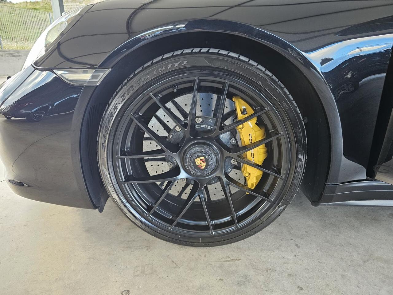 PORSCHE 911 CARRERA 4 GTS 450CV 2017