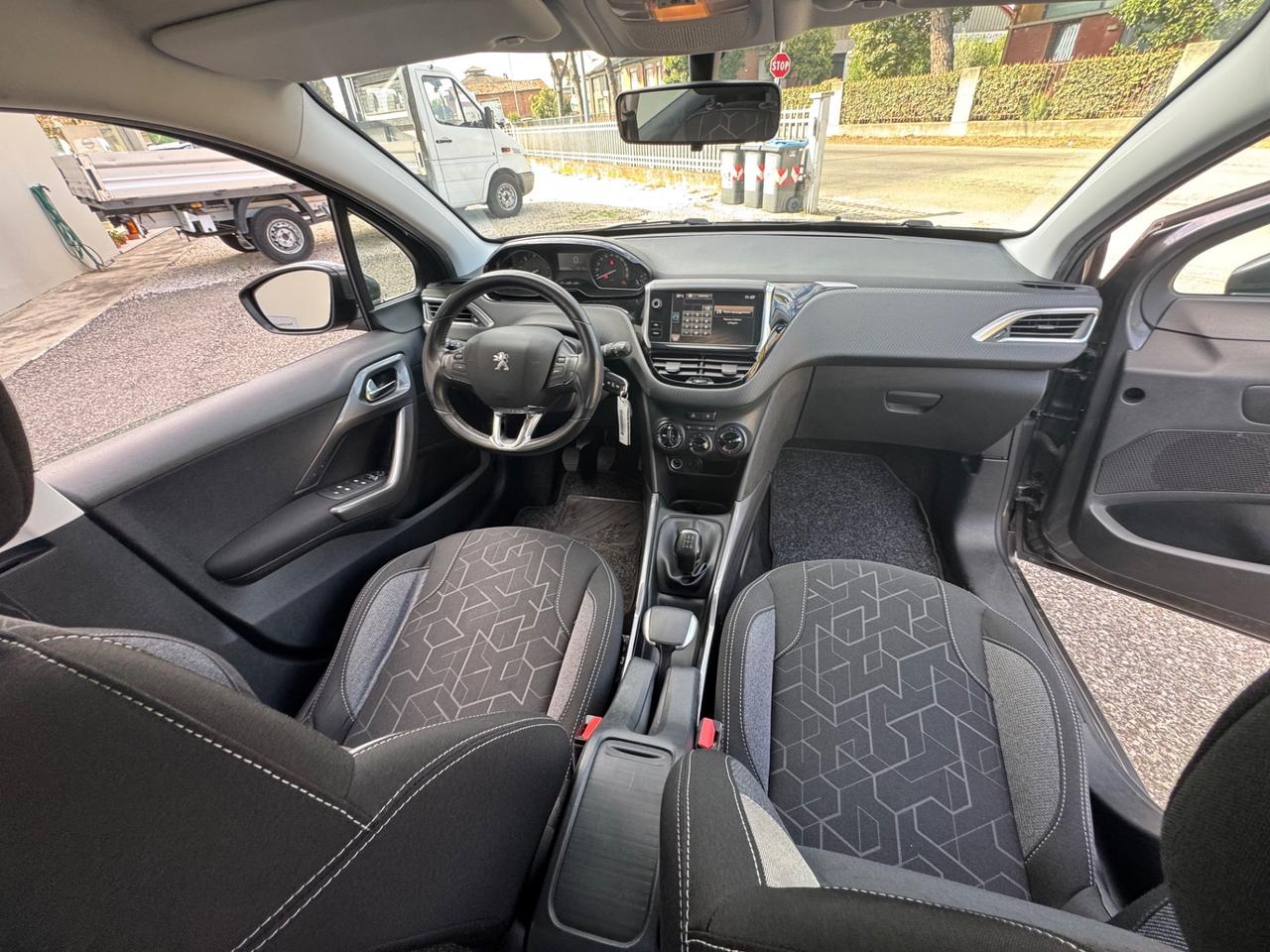 Peugeot 2008 BlueHDi 100 Active