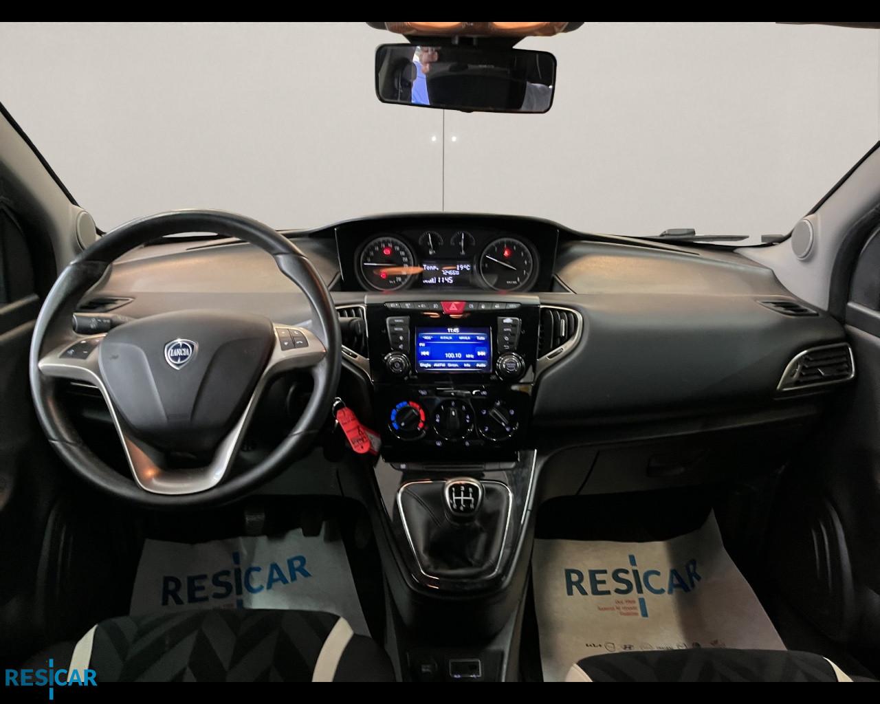 LANCIA Ypsilon 1.2 Gold ecochic Gpl 69cv IDONEA NEOPATENTATO