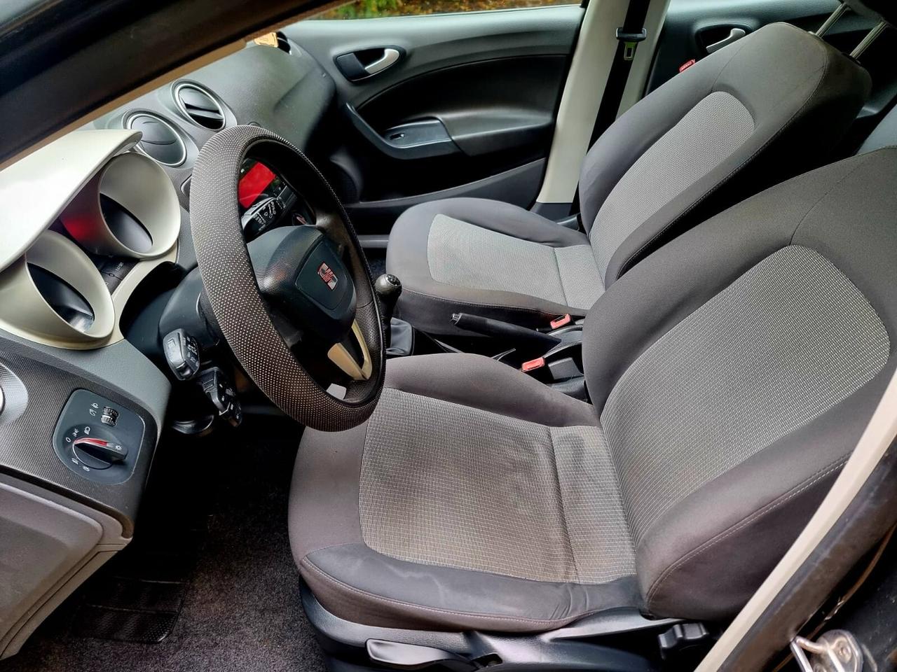 Seat Ibiza 1.6 TDI 90cv Sport ADATTA A NEOPATENTATI