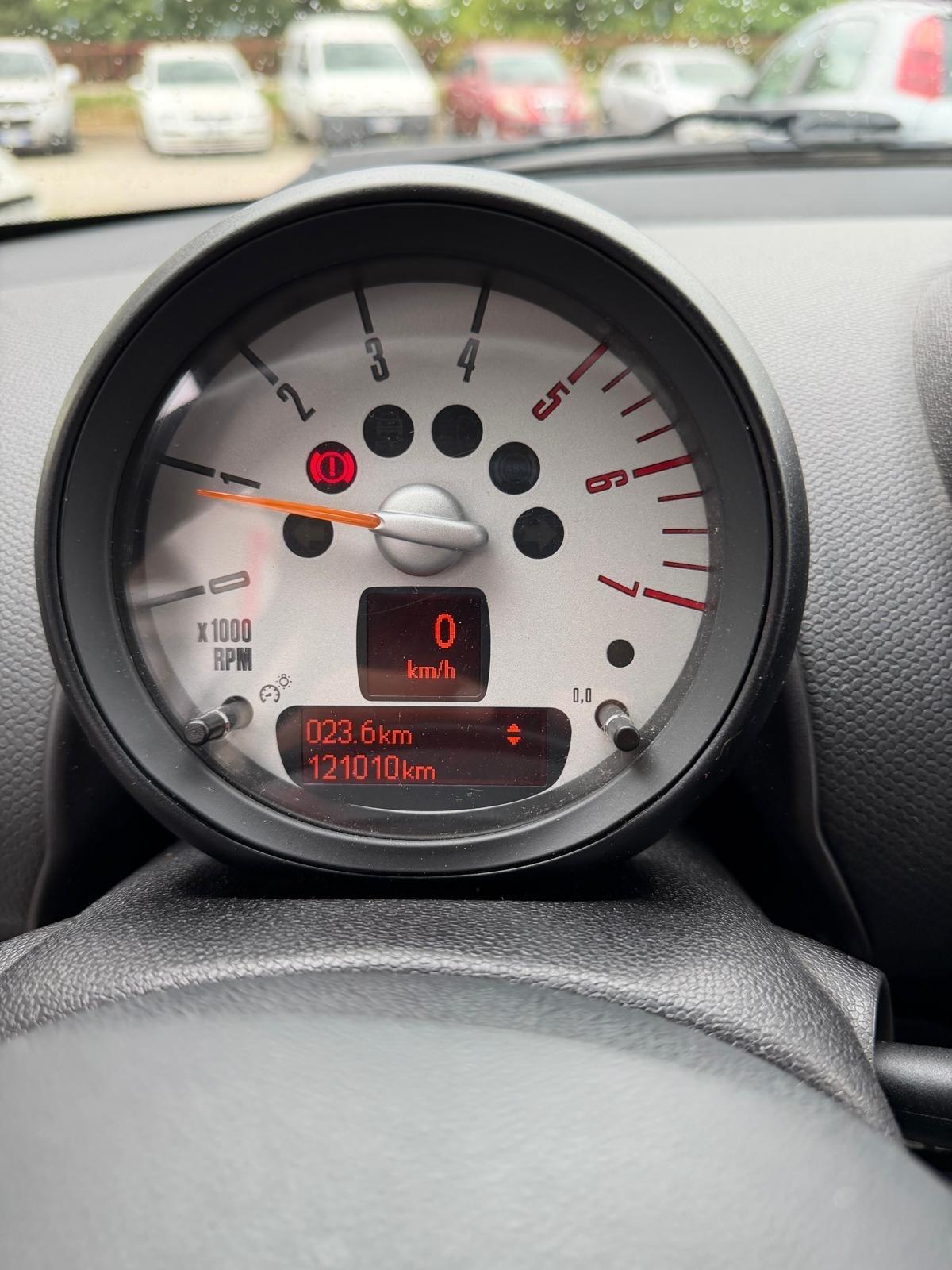 Mini Cooper D Countryman 1.6 Business 2013 Km 121000