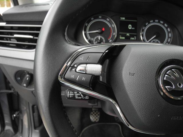 SKODA Kamiq 1.0 TSI 110cv Ambition -OK NEOPATENTATI-DA VETRINA