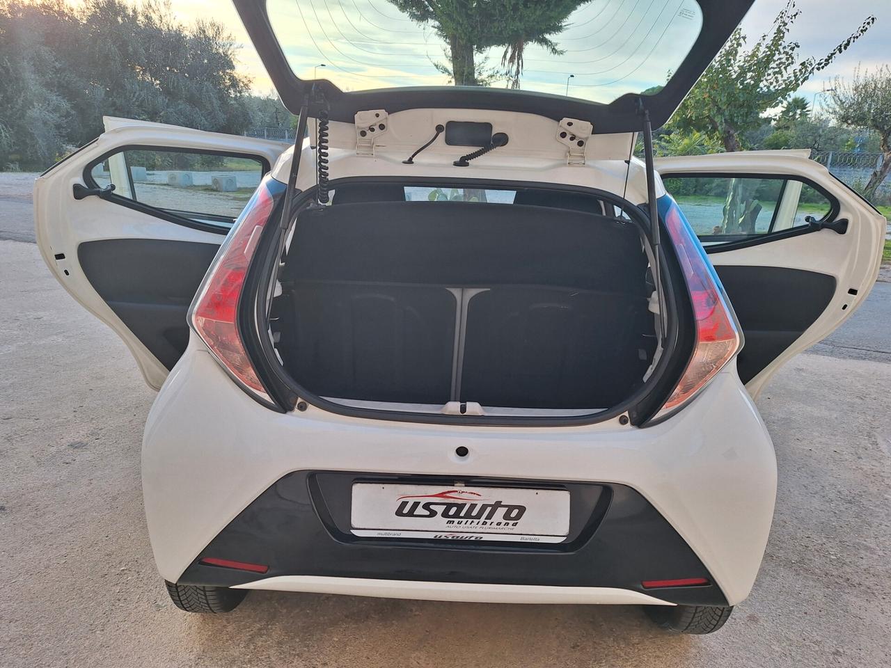Toyota Aygo 1.0 5 porte x-play PERFETTA FULL