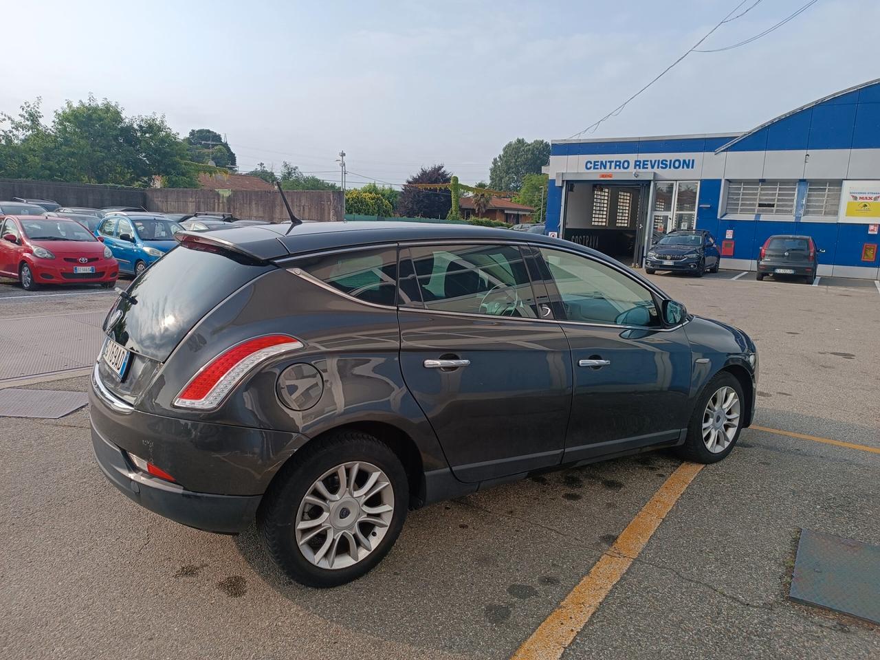 Lancia Delta 1.6 MJT DPF Oro