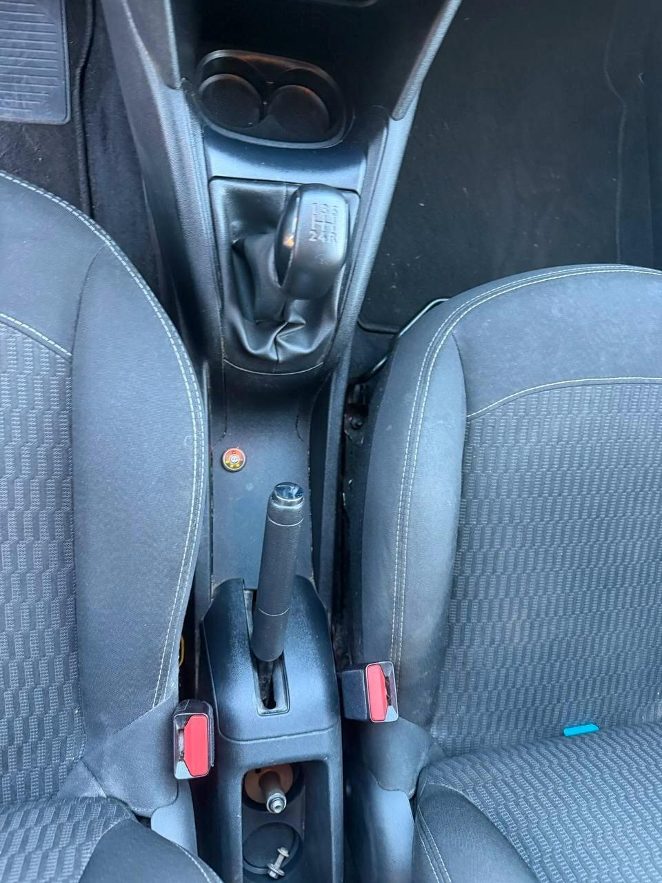 Peugeot 208 PureTech 82 5p. GPL Allure