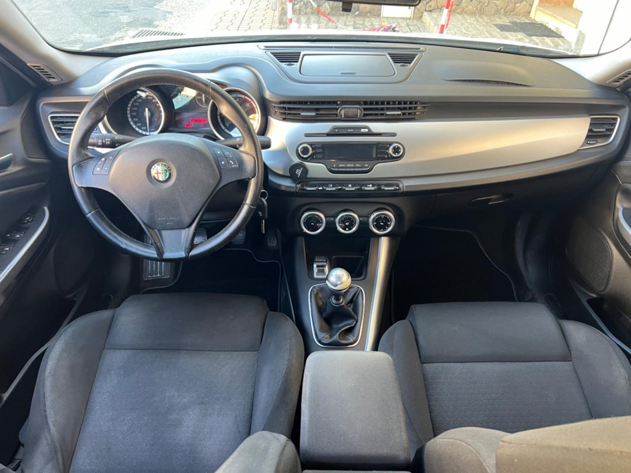 Alfa Romeo Giulietta 1.6 JTDm-2 105 CV Exclusive