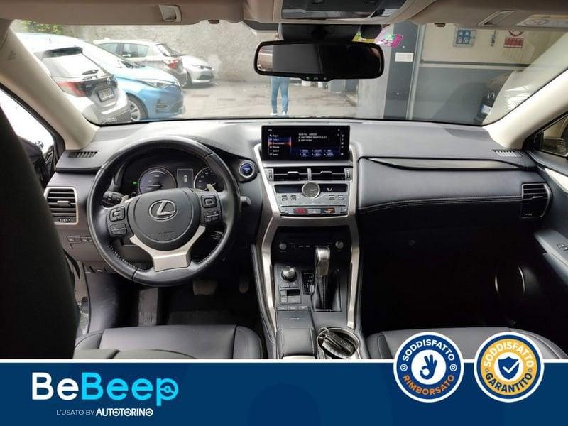 Lexus NX 300H 2.5 PREMIUM 4WD CVT