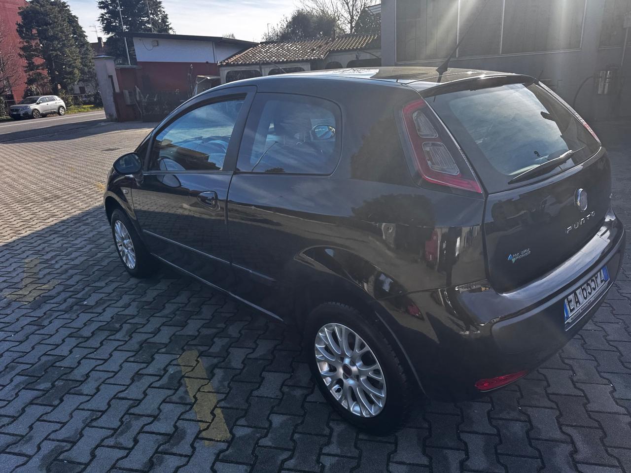 Fiat Grande Punto 1.4 3 porte Natural Power neopatentati