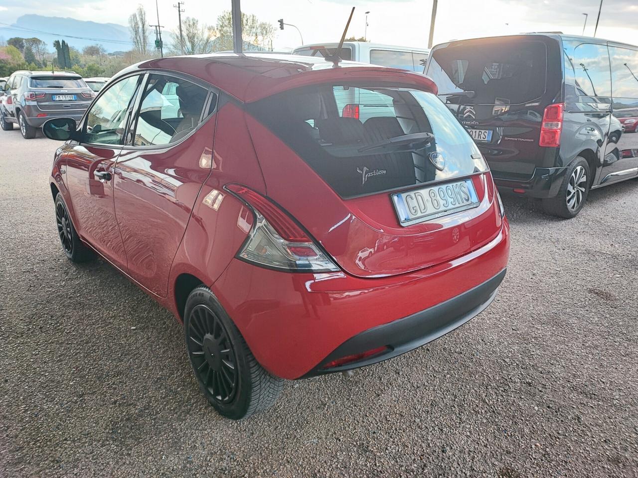 Lancia Ypsilon 5 porte S&S Hybrid Ecochic Gold