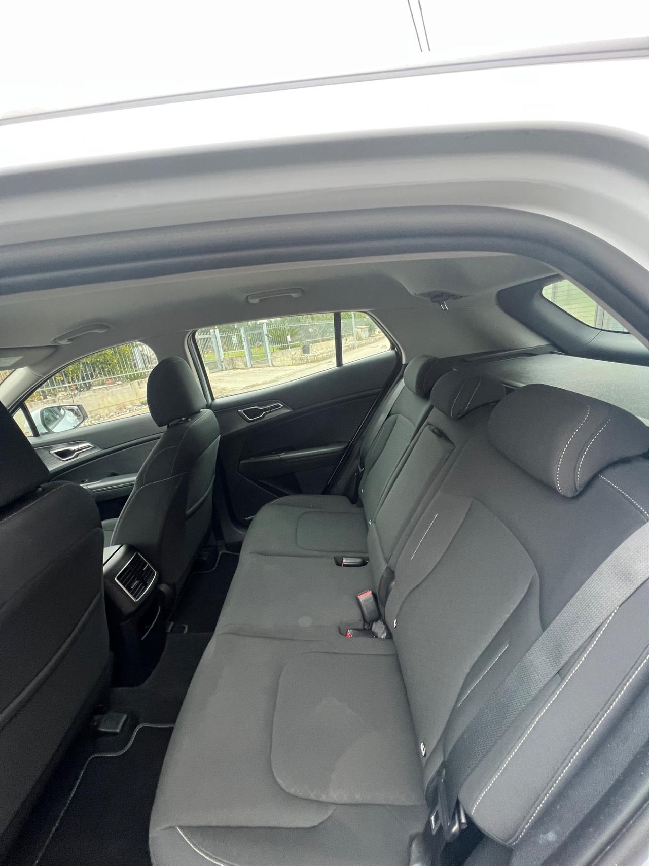 Kia Sportage 1.6 CRDI 136 CV 2WD Mild Hybrid Business Class