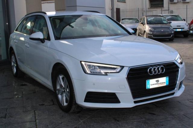 Audi A4 Avant 35 2.0 tdi Business 150cv s-tronic Con NAVIGATORE