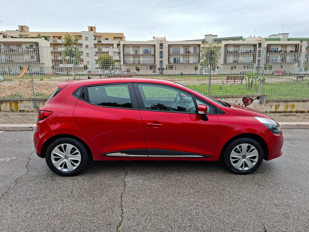 Renault Clio 1.2 75CV GPL 5 porte Wave