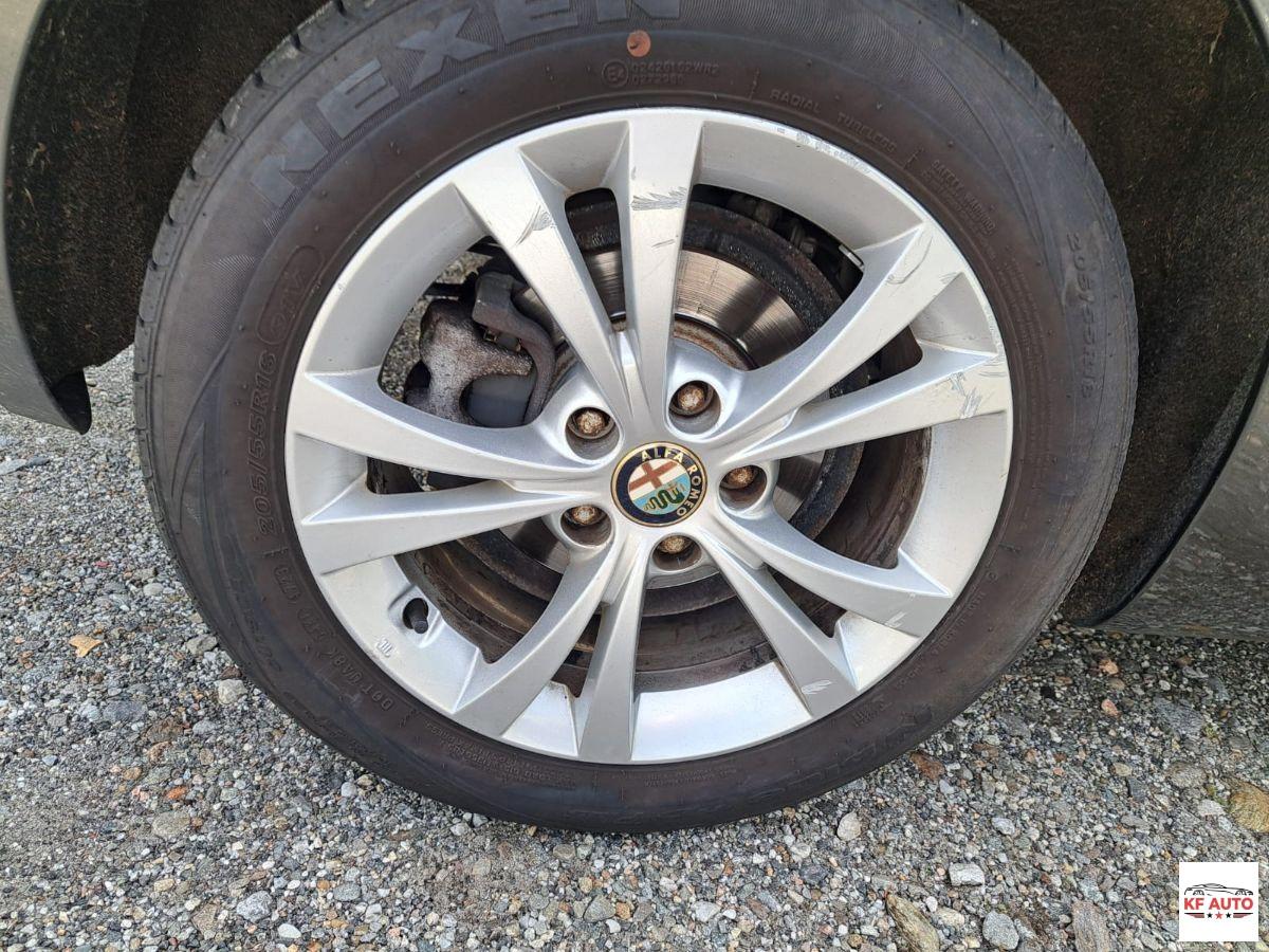 ALFA ROMEO - Giulietta - 1.6 JTDm-2 105 CV Distinctive