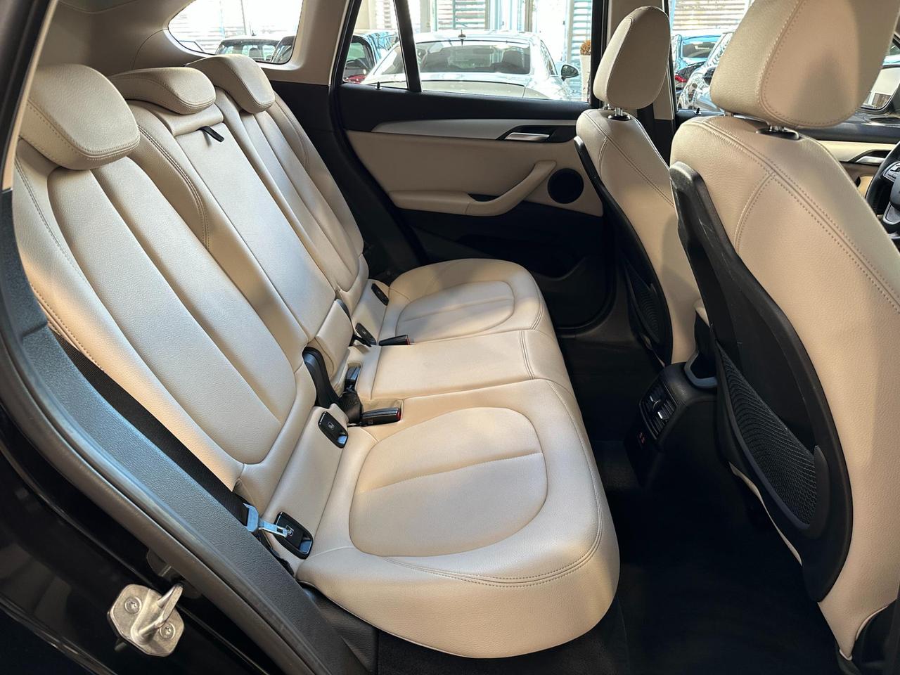 BMW X1 xdrive25e Plug-in Business Advantage - Camera - IVA