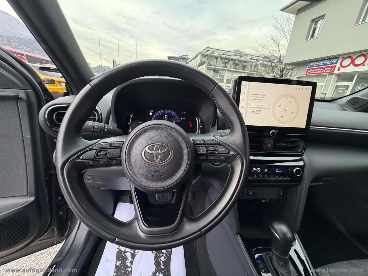 TOYOTA Yaris Cross 1.5 Hyb. 5p. E-CVT AWD Trend Business Plus Pack
