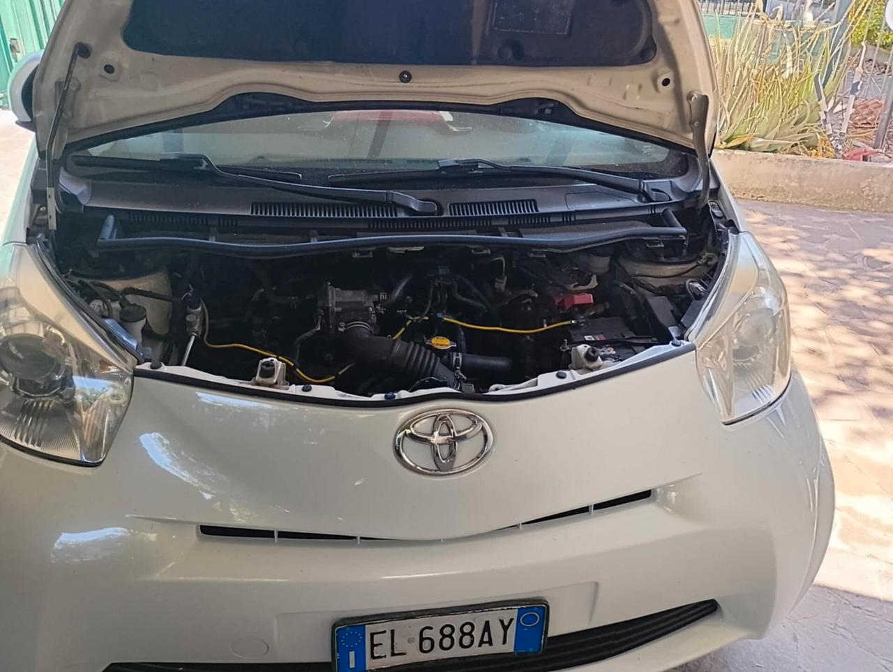 Toyota iQ (A RATE)