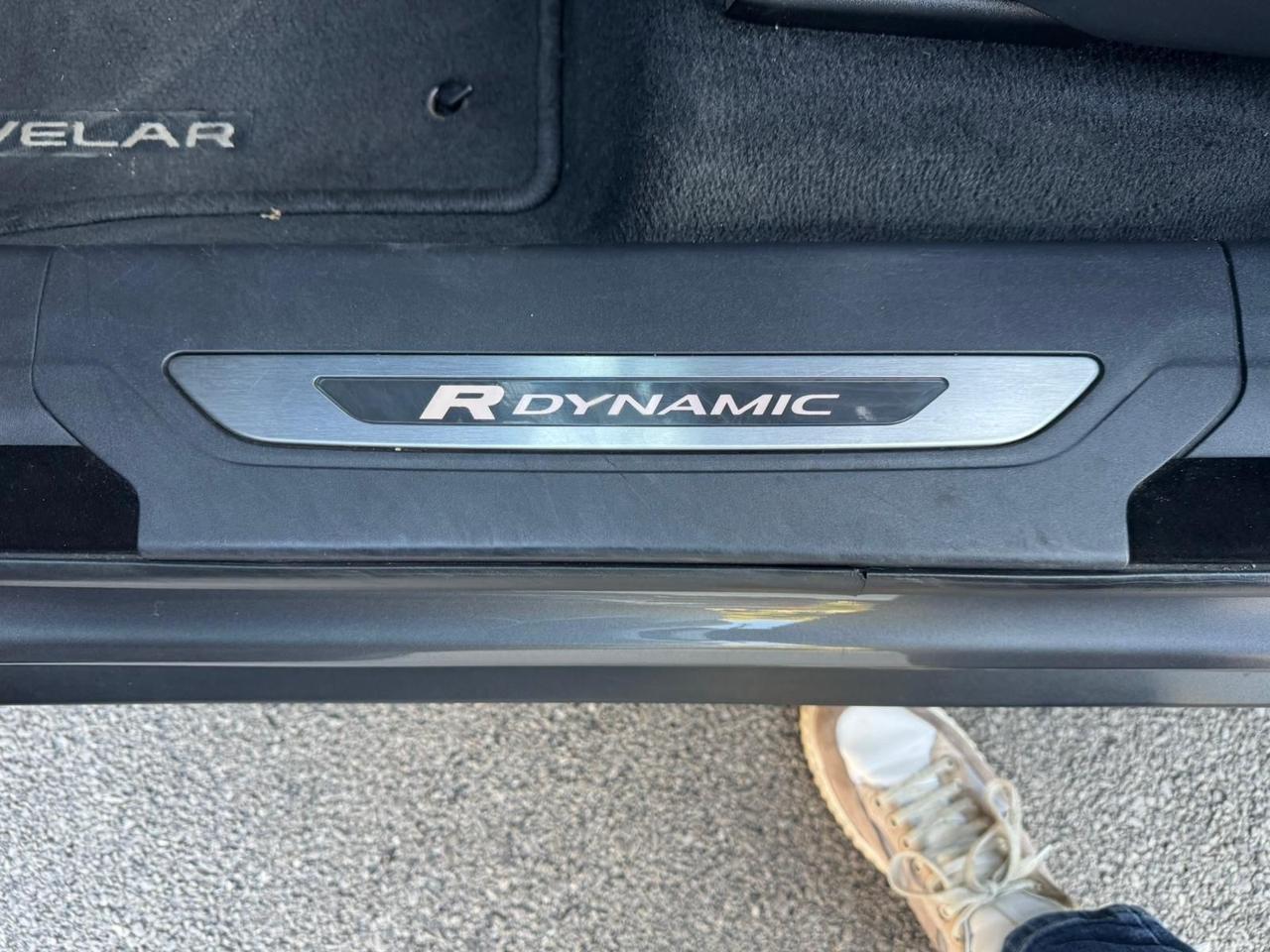 Land Rover Range Velar 3.0D V6 300 CV R-Dynamic HSE