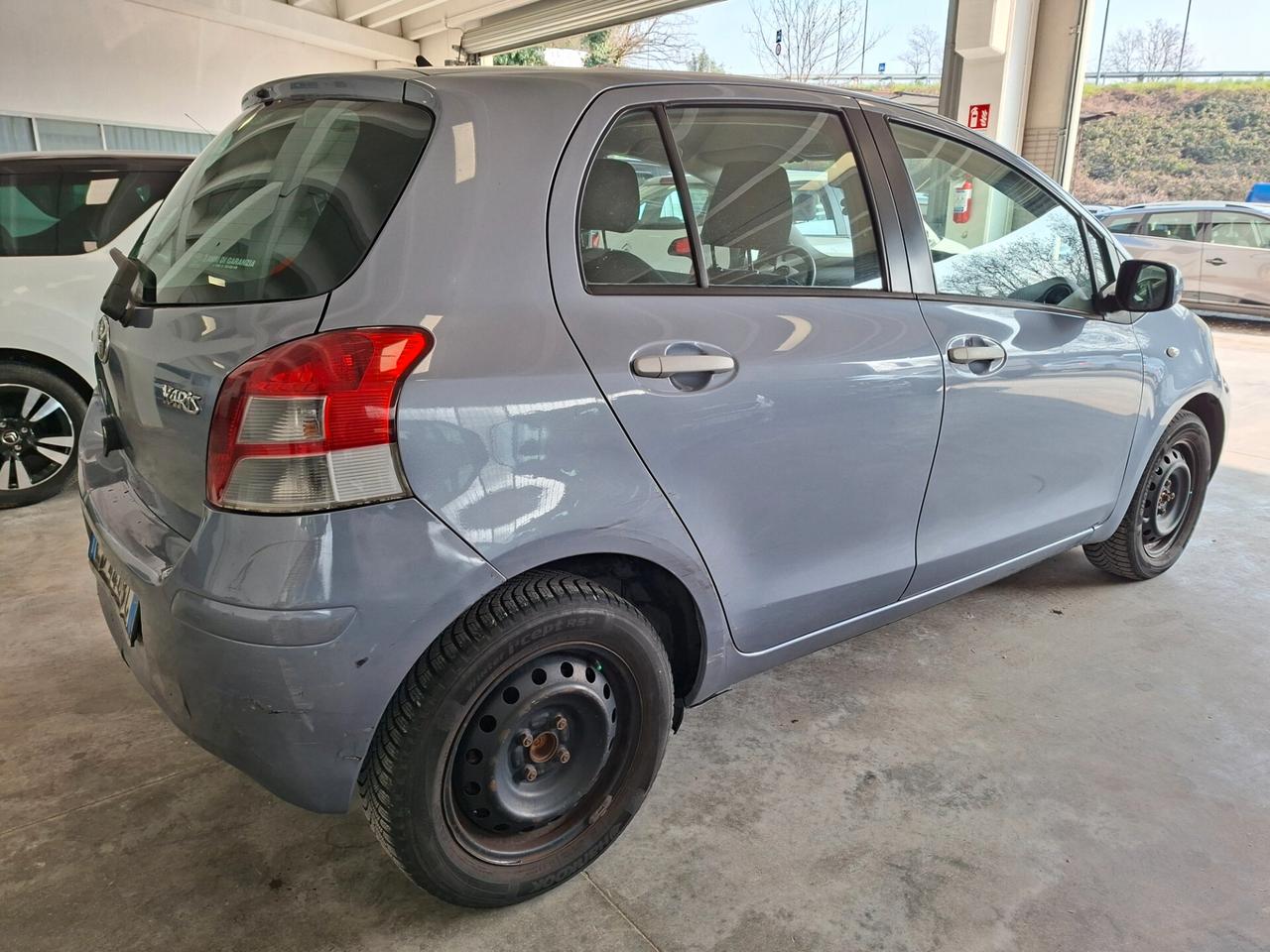 Toyota Yaris 5p EURO 5 / DA NEOPATENTATI